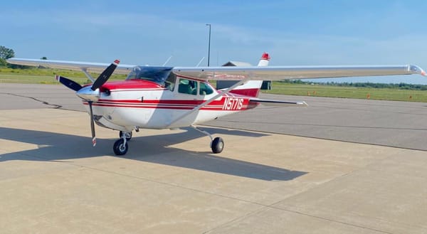 CESSNA R182